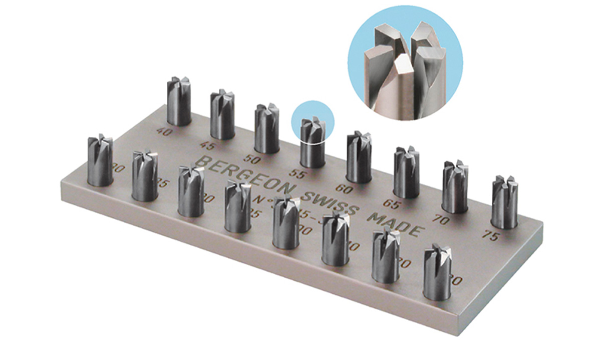 Bergeon 30615-03 Assortiment de fraises pour les vis d'embout de chronographe16 pièces