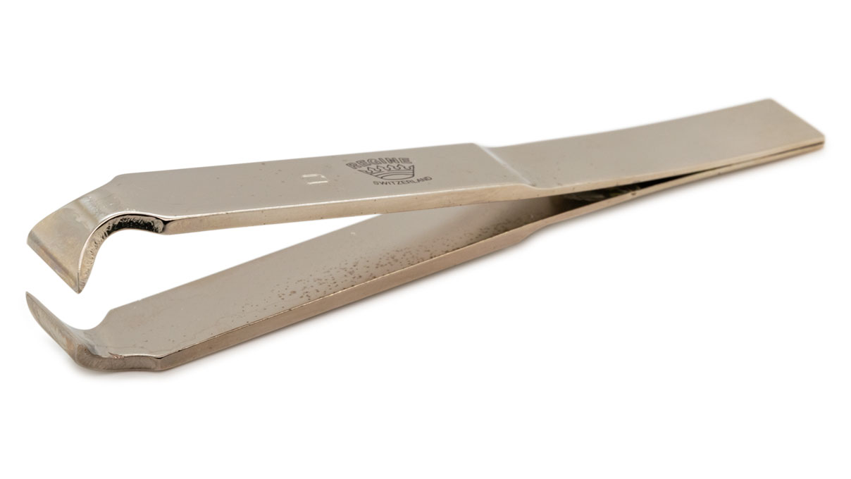 Regine Horlogery Brucelles forme D, nickelées, 94 mm