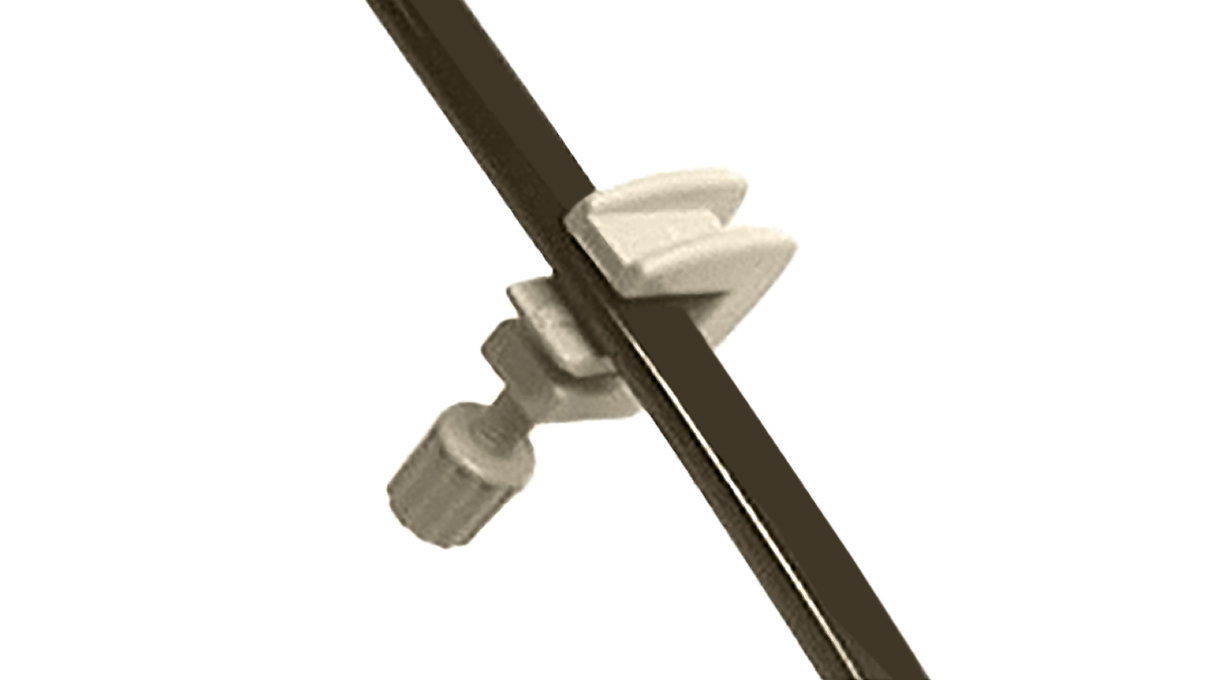 Régulateur de passage pour tuyaux en polyamide, pour limiter le débit d'air