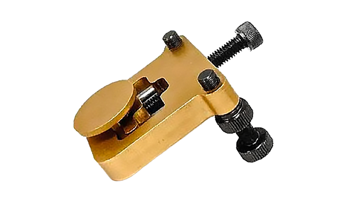 Bergeon 7203 Étau, en laiton sur plaque en étain
