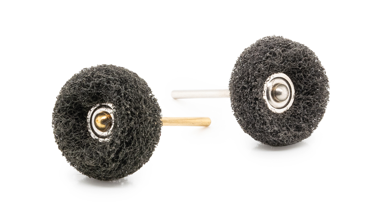 Roue abrasive en non-tissé, Ø 24 x 16 mm, grain fin, montée