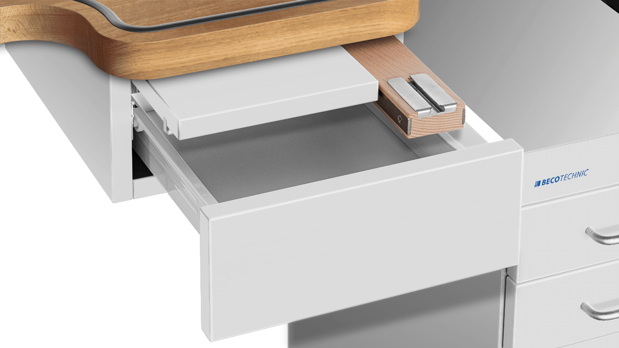 Tiroir du milieu avec plateau coulissant et dispositif d'insertion avec bois de classement et porte-étau, gris soie,
équipement en option pour Ergolift largeurs 120 cm et 140 cm