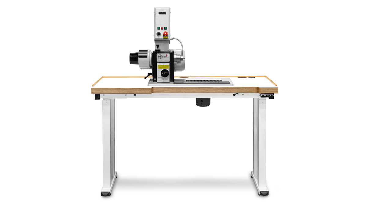 Poste de travail Ergolift Heavy Duty, plan de travail 120 x 65 x 4 cm, multiplex hêtre, 4 pieds de table
réglables en hauteur électriquement, Revêtement HPL