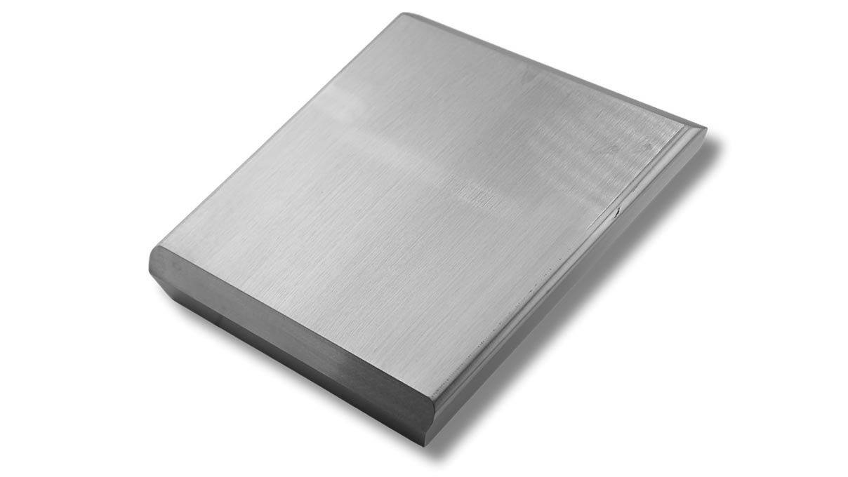 Micromecalp plaque arrière 3D à queue d’aronde pour boîtiers de montres de plongée avec protège-
couronne (Crownguard)