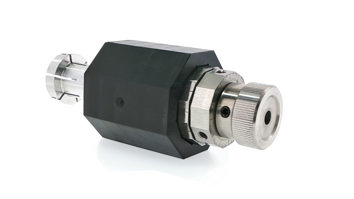 Micromecalp Symetrixx Polygonal Repeater, Dispositif de maintien spécial avec 12 faces précisément
indexées pour des opérations répétitives à angles identiques, compris douille en matière synthétique
interchangeable à 8 pans