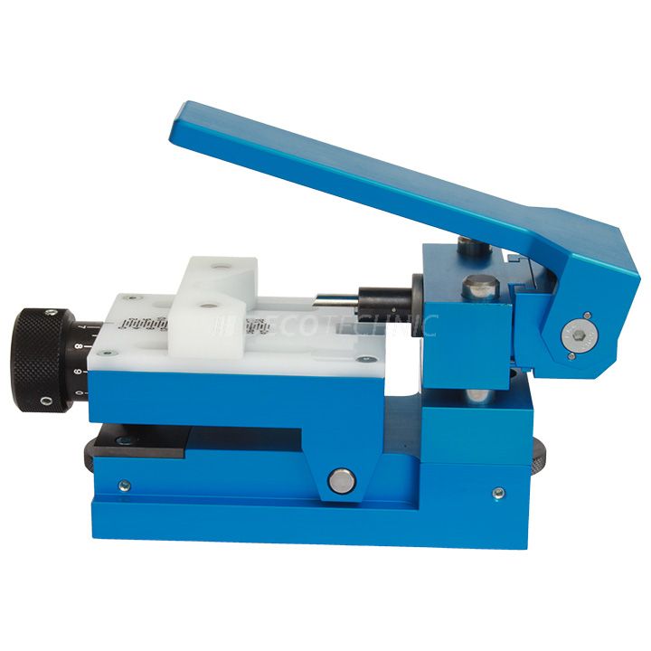 Roxer Ouvre-boîte OBMP III pour des boîtiers Ø 12 - 50 mm, 2 commandes d'actionnement, lame plate