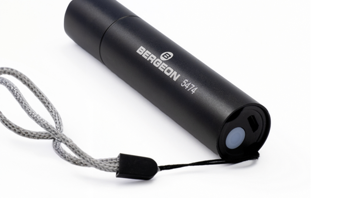 Bergeon 5474 Lampe de poche UV, boîtier en aluminium