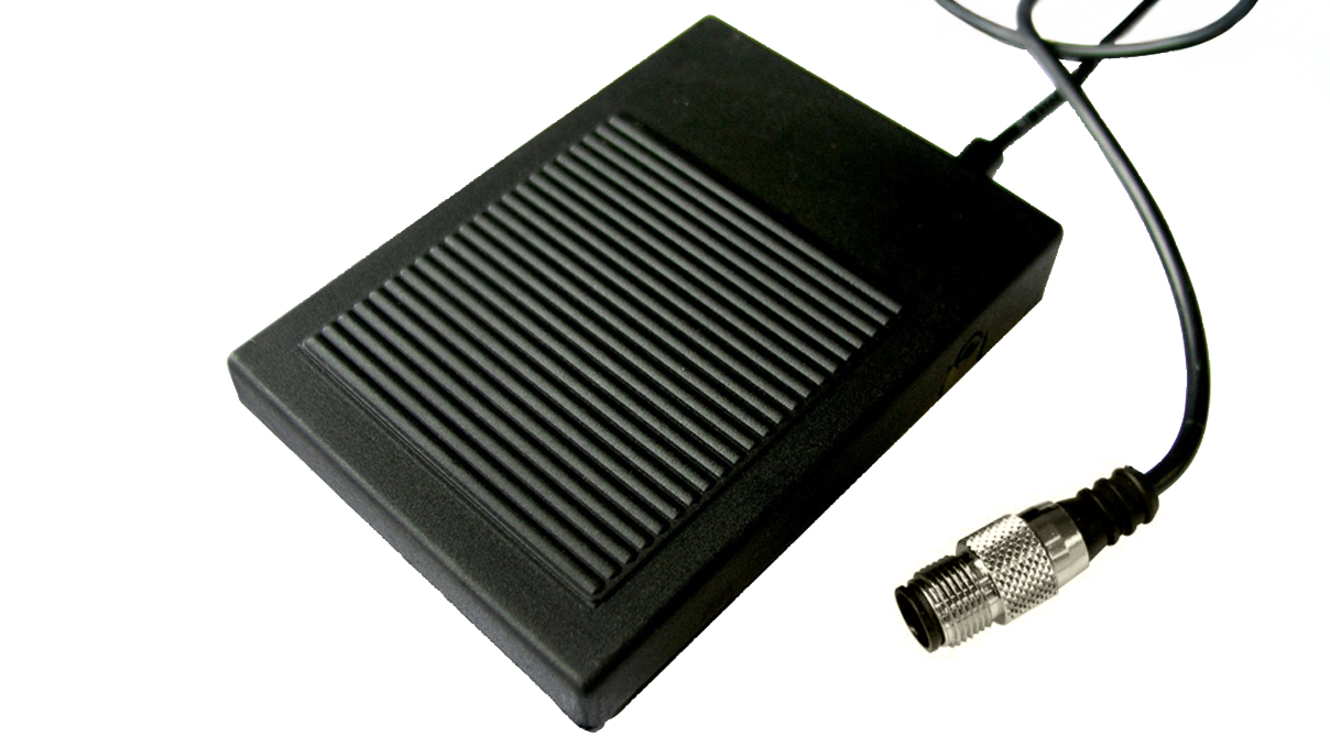 Interrupteur au pied pour le connexion optional à l'appareil Lampert PUK