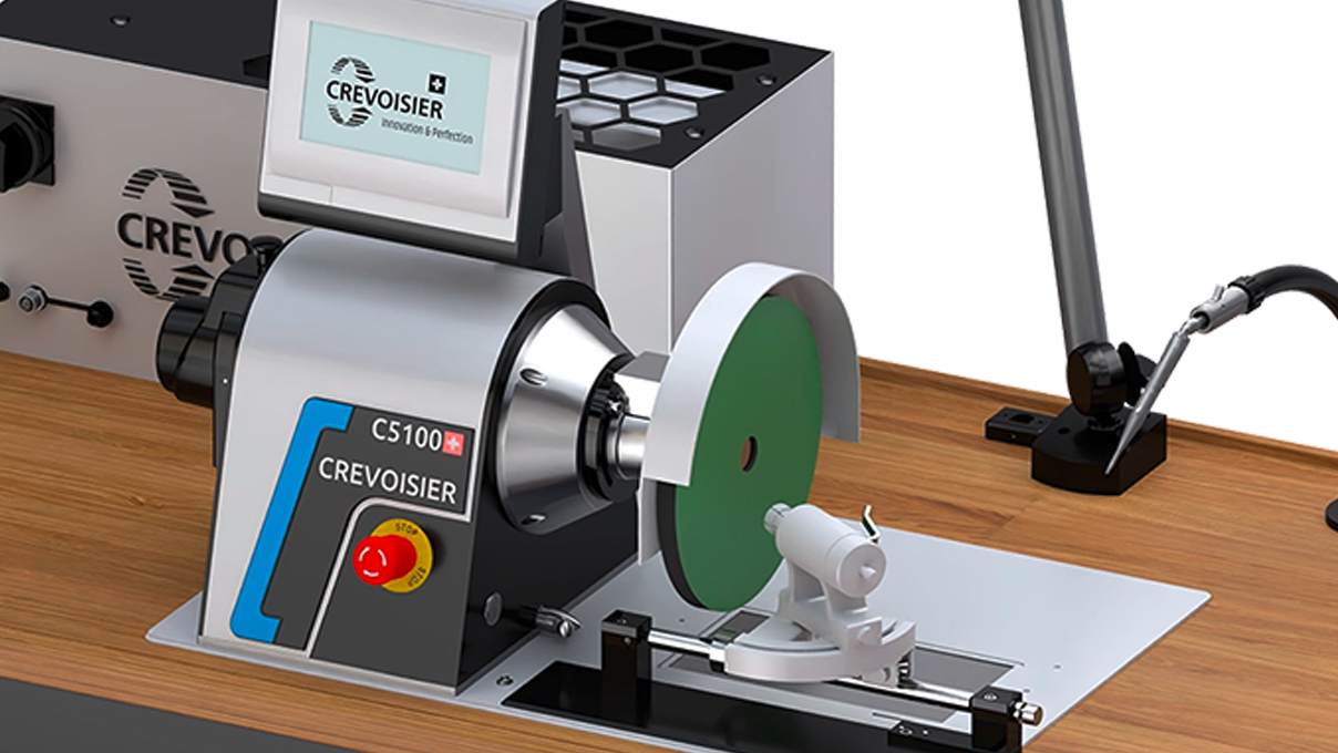 Crevoisier C5100 (M8) avec table de travail DSG2 Compact (SAV), incl. aspiration, bloc d'alimentation en
bas (400 V)