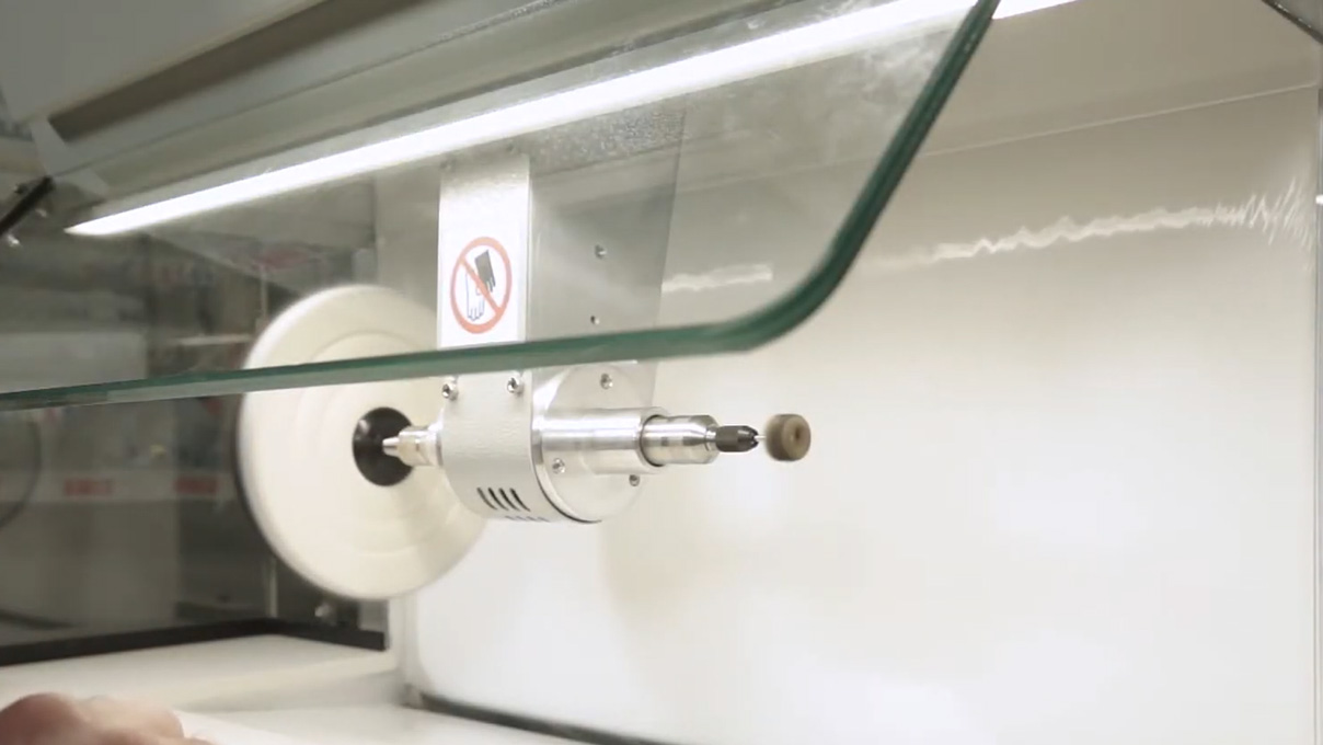 Machine à polir Angel 85/1, 1 poste de travail, 2 arbres, 600 à 3600 trs./min.