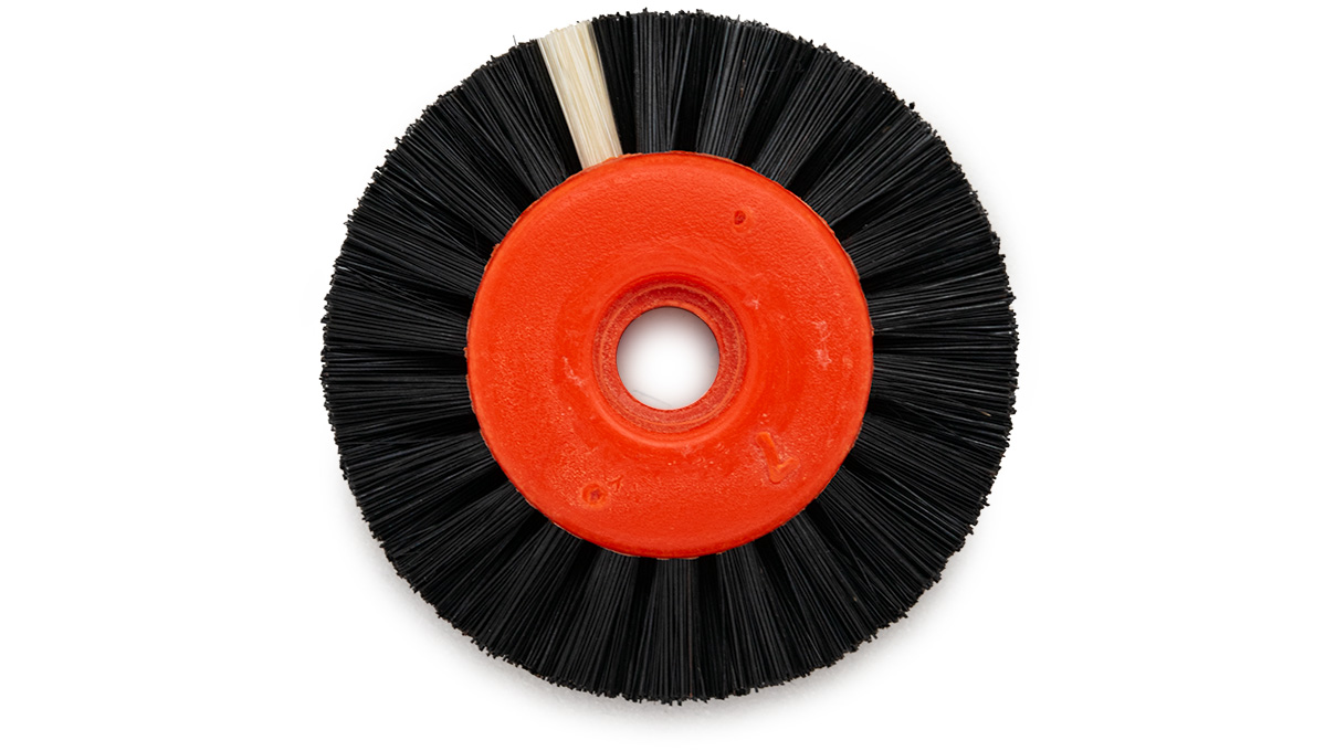 Brosse circulaire, poils noirs Chungking, 2 rangées, pointue, Ø 45 mm, avec noyau en plastique, rouge