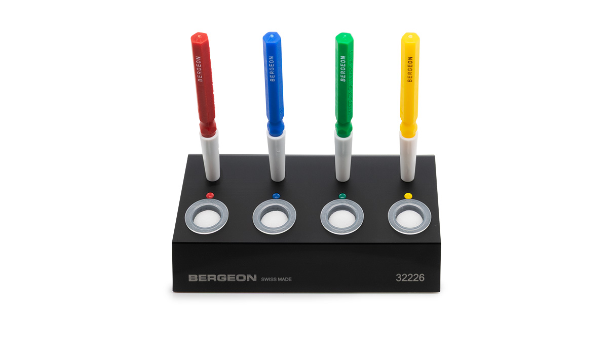 Bergeon 32226 Socle en matière synthétique avec quatre pique-huile