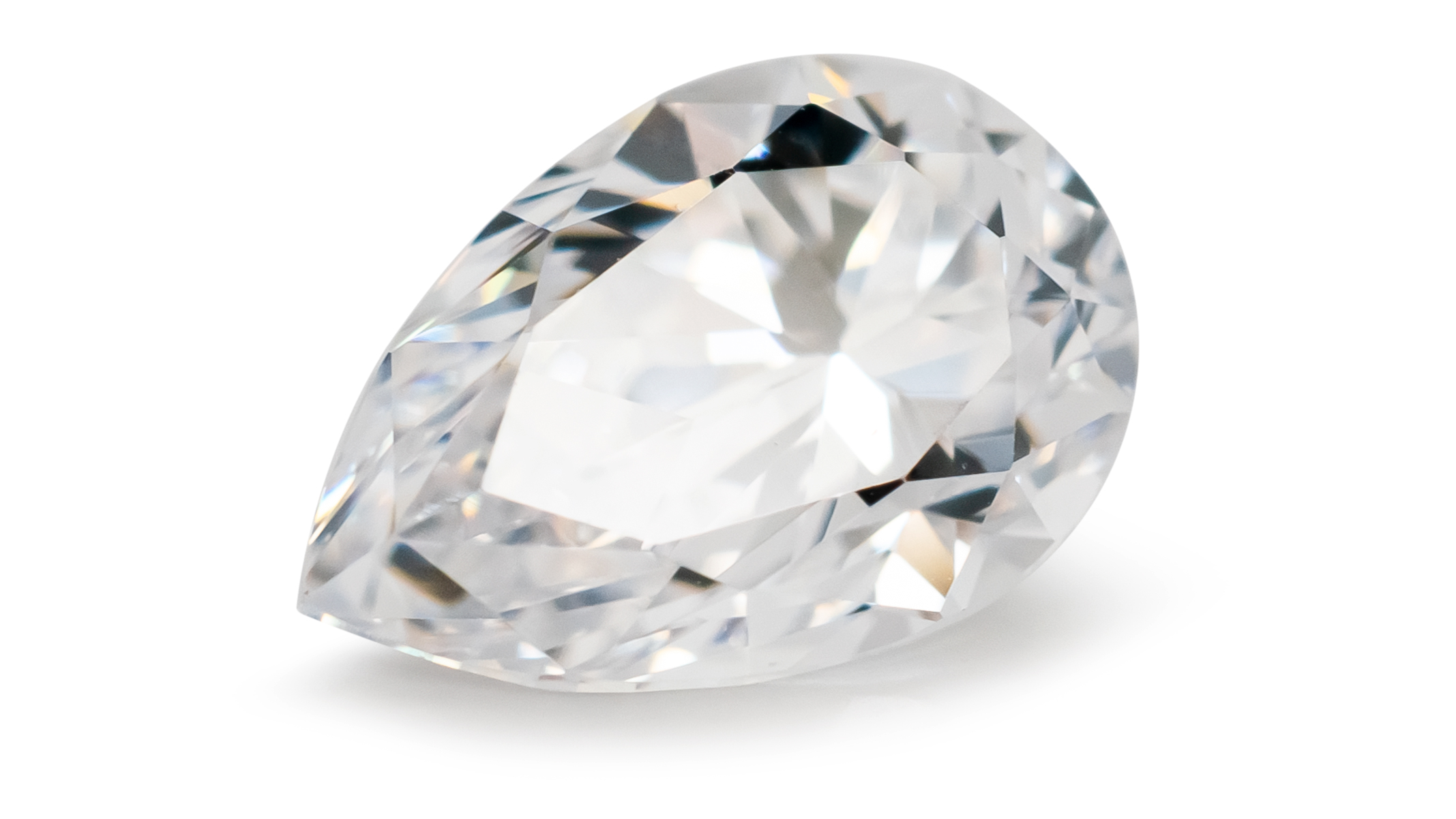 Zirconium, blanc, goutte 7 x 5 mm