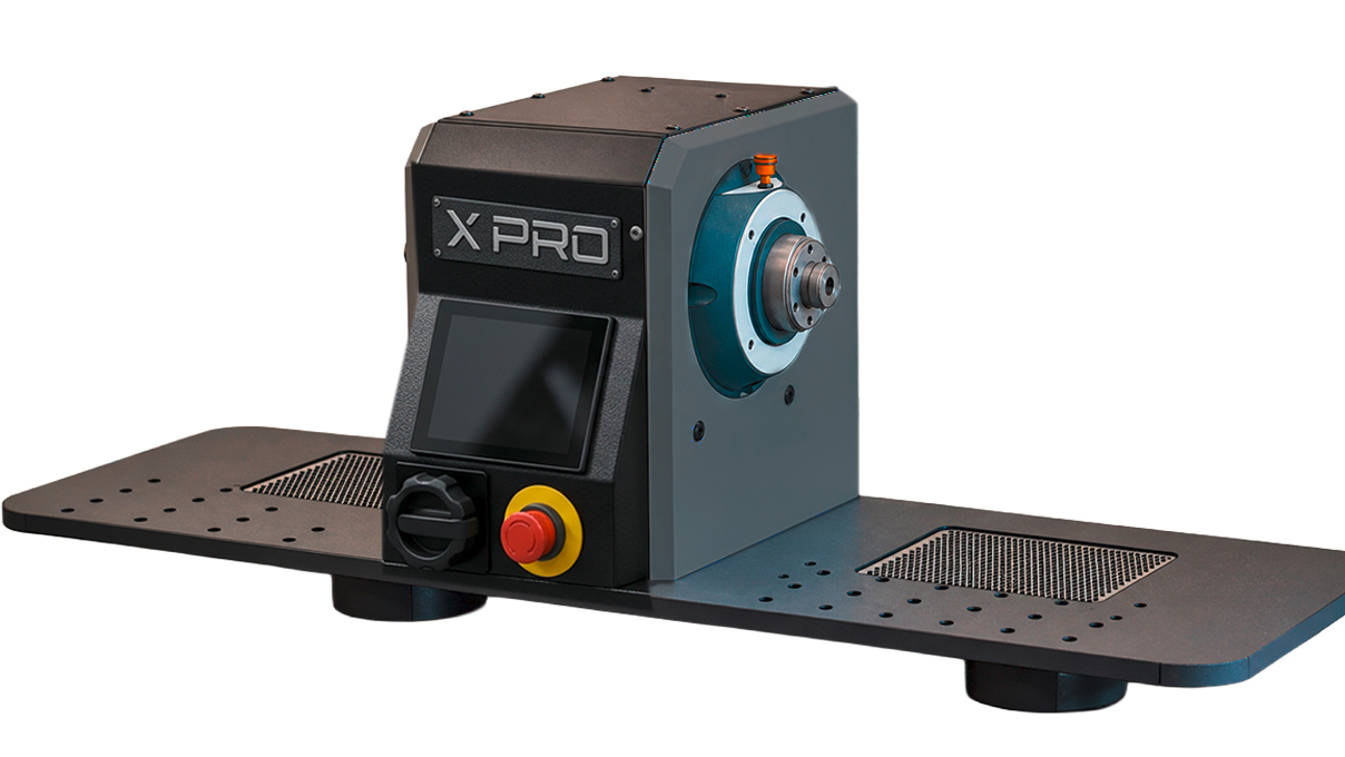 Micromecalp XPro2 Touch Machine de finition à configuration flexible pour la remise en état des montres,
logement bilatéral pour outils d'usinage, 230 V