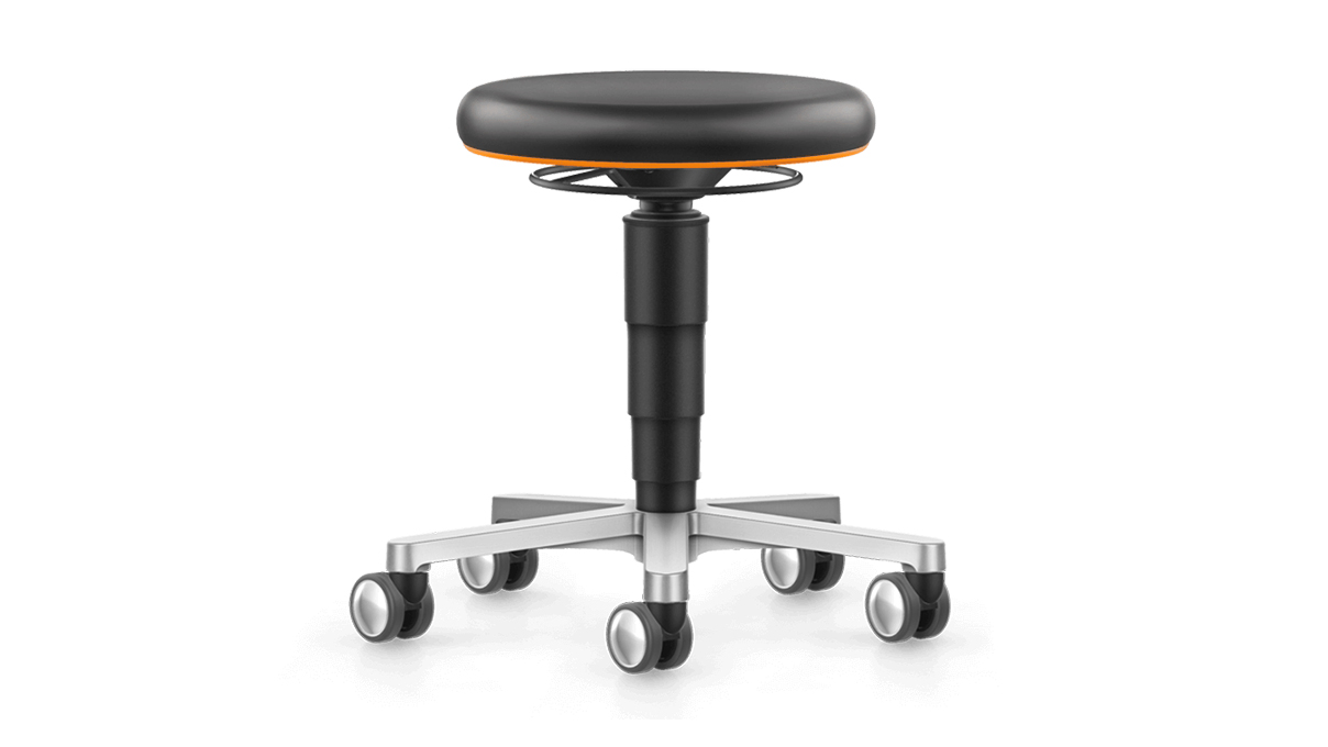 Bimos Tabouret 9463, hauteur d’assise 45–65 cm, similicuir Magic noir, anneau de couleur orange,
piètement noir, piètement en aluminium poli, roulettes souples pour sols durs