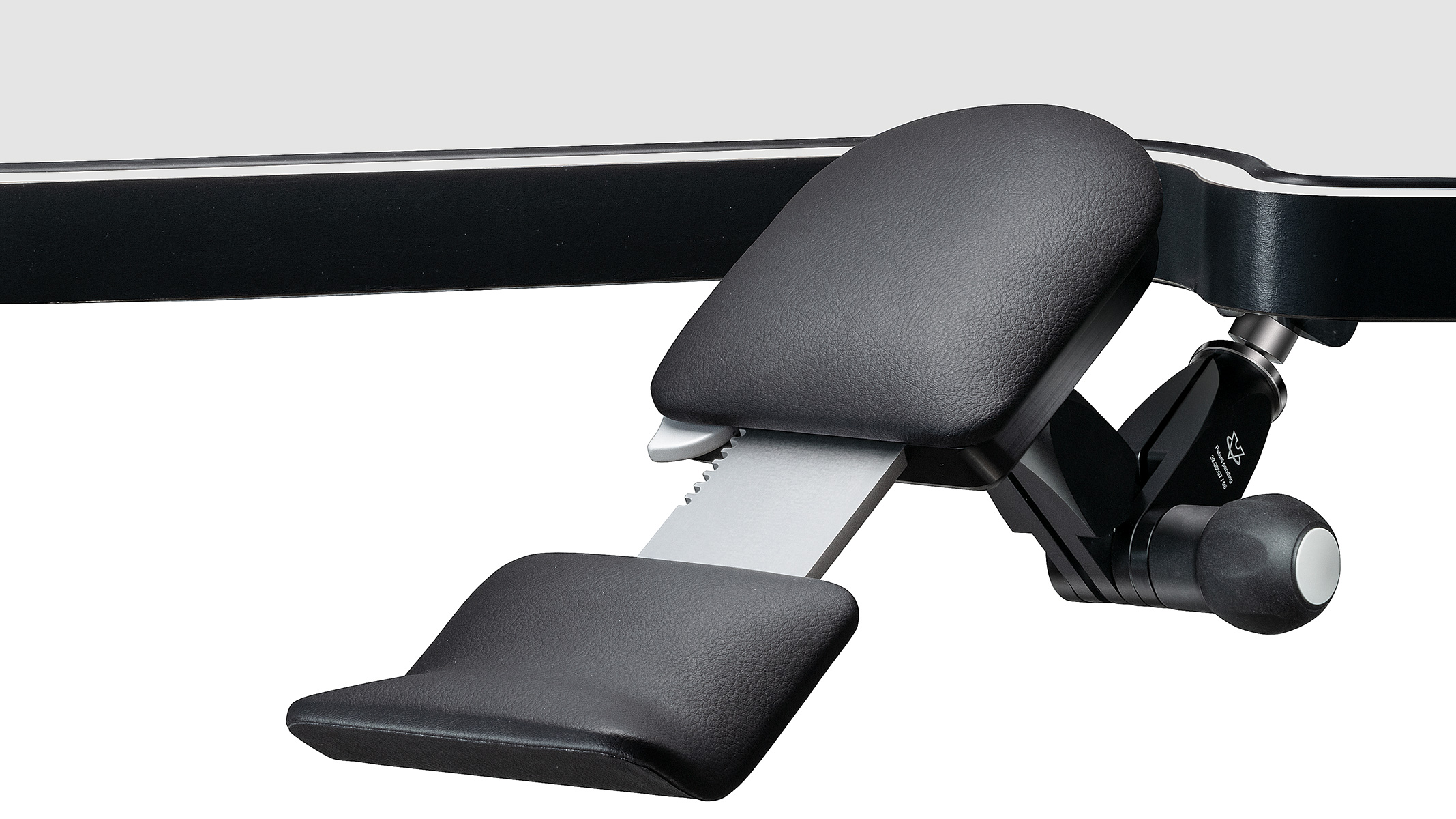 Accoudoirs, longueur dynamique de 280 - 350 mm, réglable en 3D, noir, équipement spécial pour Ergolift Evolution
(Ergo Suite, swiss patent)