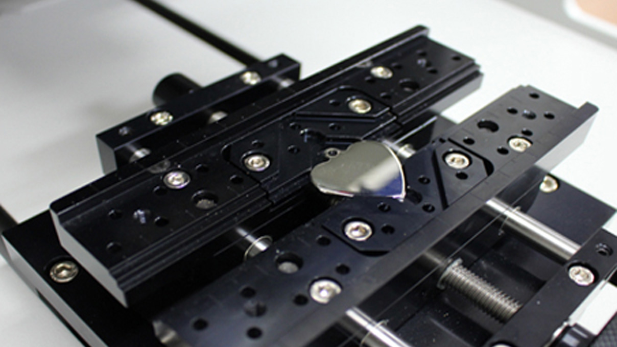 Dispositif de serrage multifonction BP-51 pour machines à graver Magic